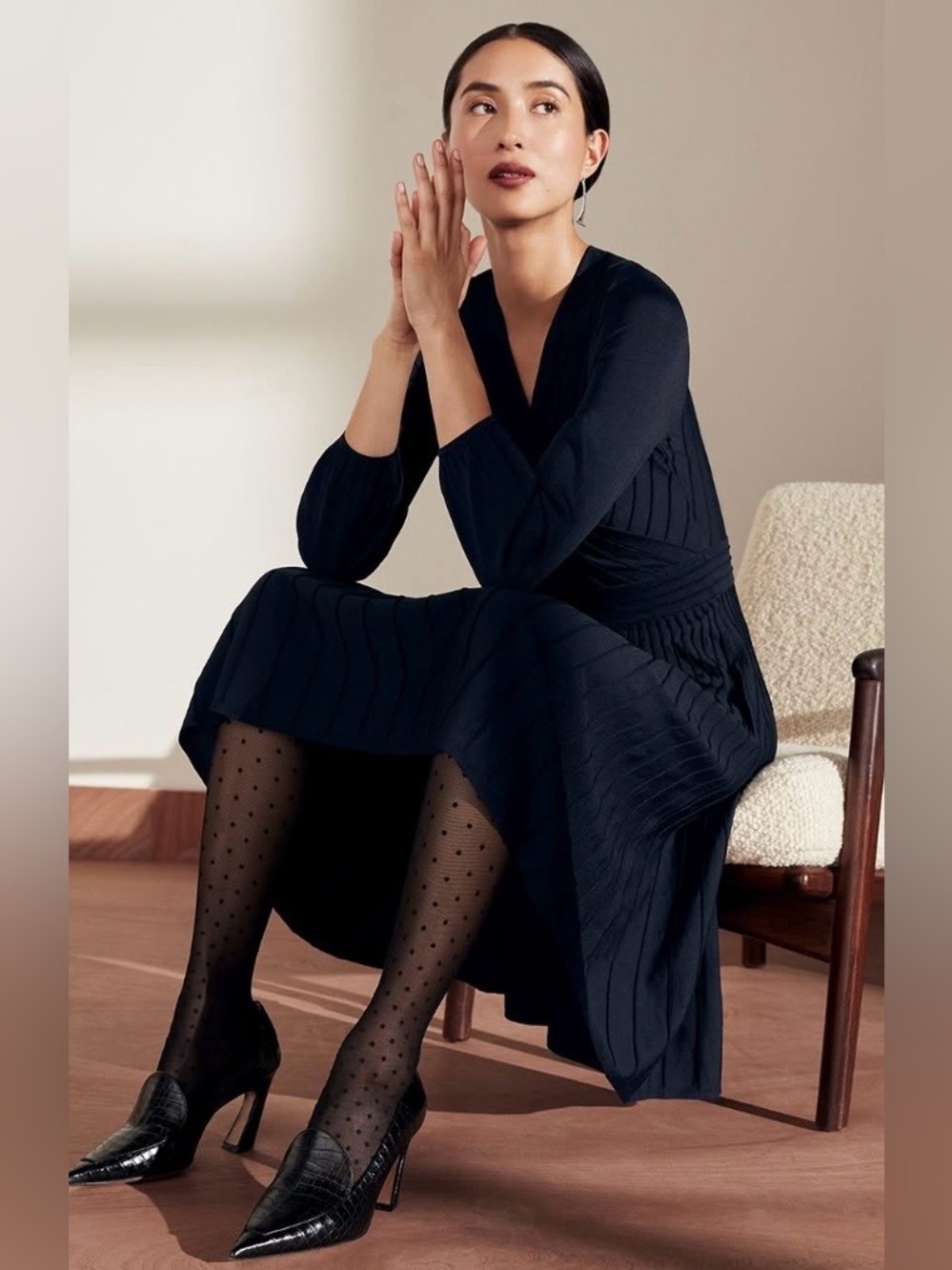 $1398 The Fold London Belluno Regency Midi Dress navy Textured Wrap V-Neck SZ 4